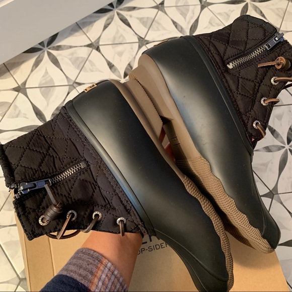 SPERRY | NIB Quilted Saltwater Classic Duck Boots in Black - SIZE W 8 only - Picture 2 of 10